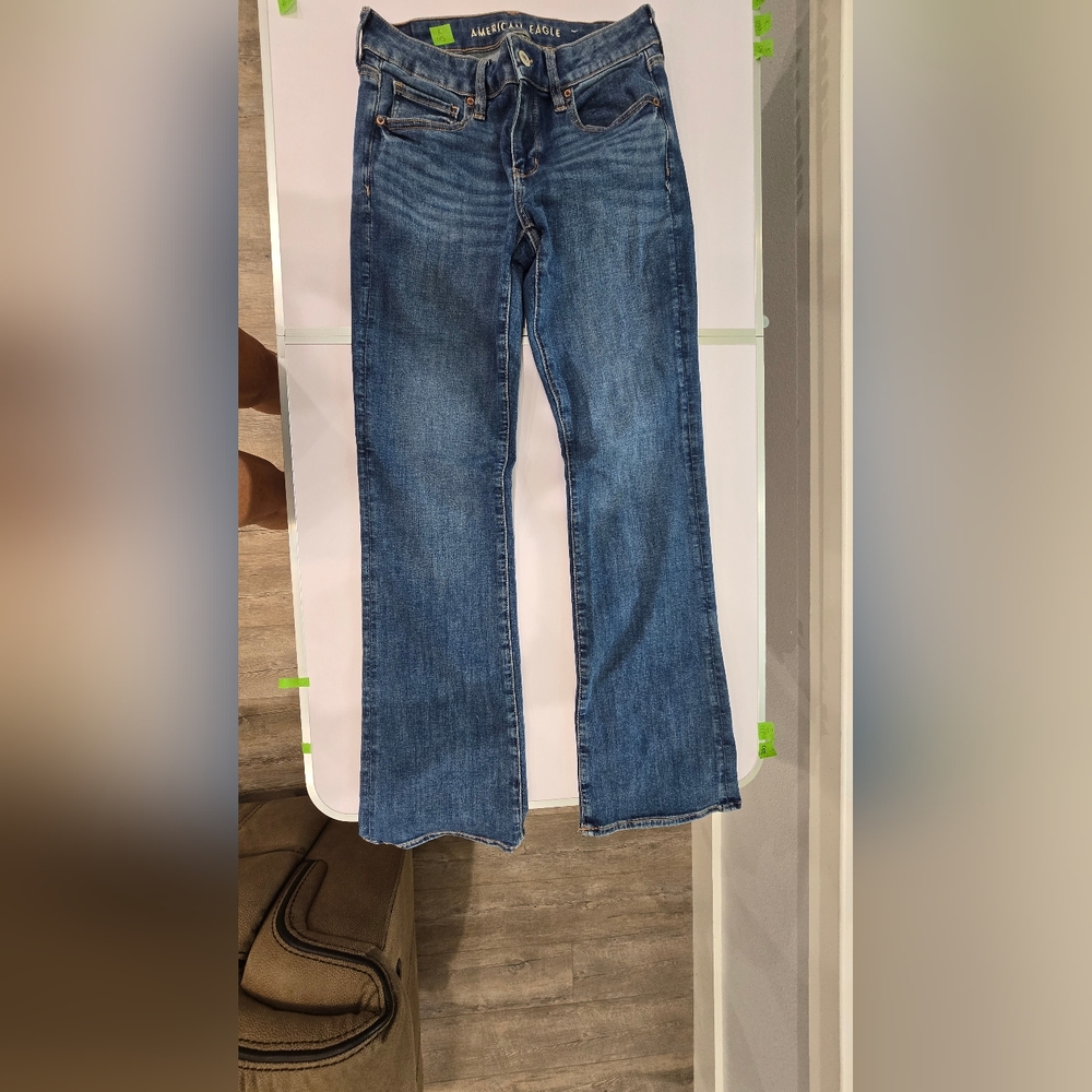 AE size 4R kick boot jeans - Picture 6 of 6
